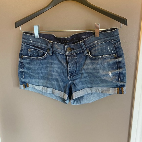 Fidelity distressed Jean shorts, size 28 - Picture 2 of 11